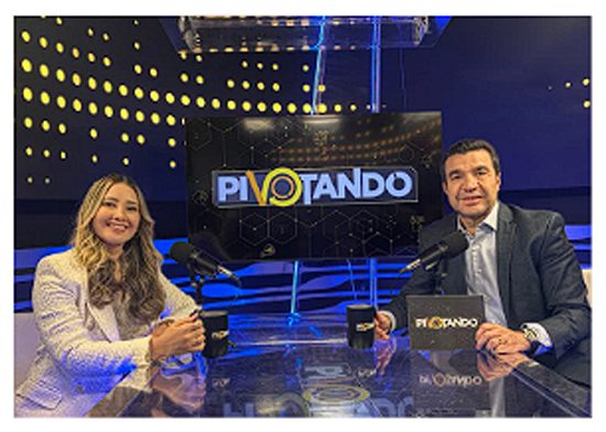 Imagem Lilian recebendo um convidado