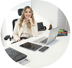 Lilian Primo em seu escritório